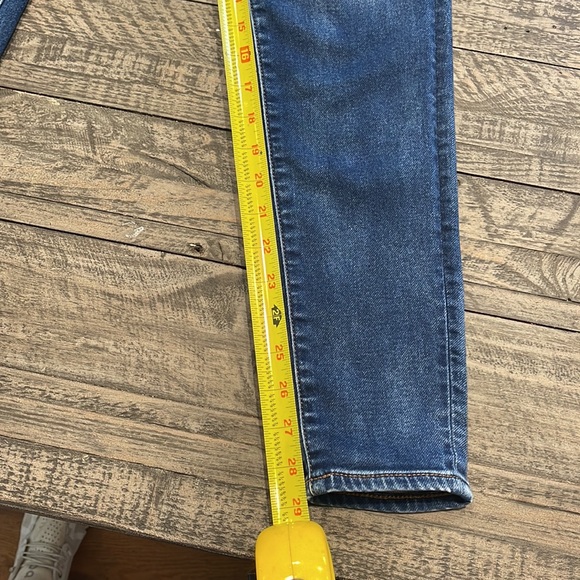 💙NWOT Am Eagle Super stretch Butter Soft lightly distressed Jegging Jeans 💙 - Picture 9 of 9